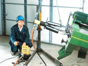 液壓拉馬應(yīng)用在拆卸行業(yè)